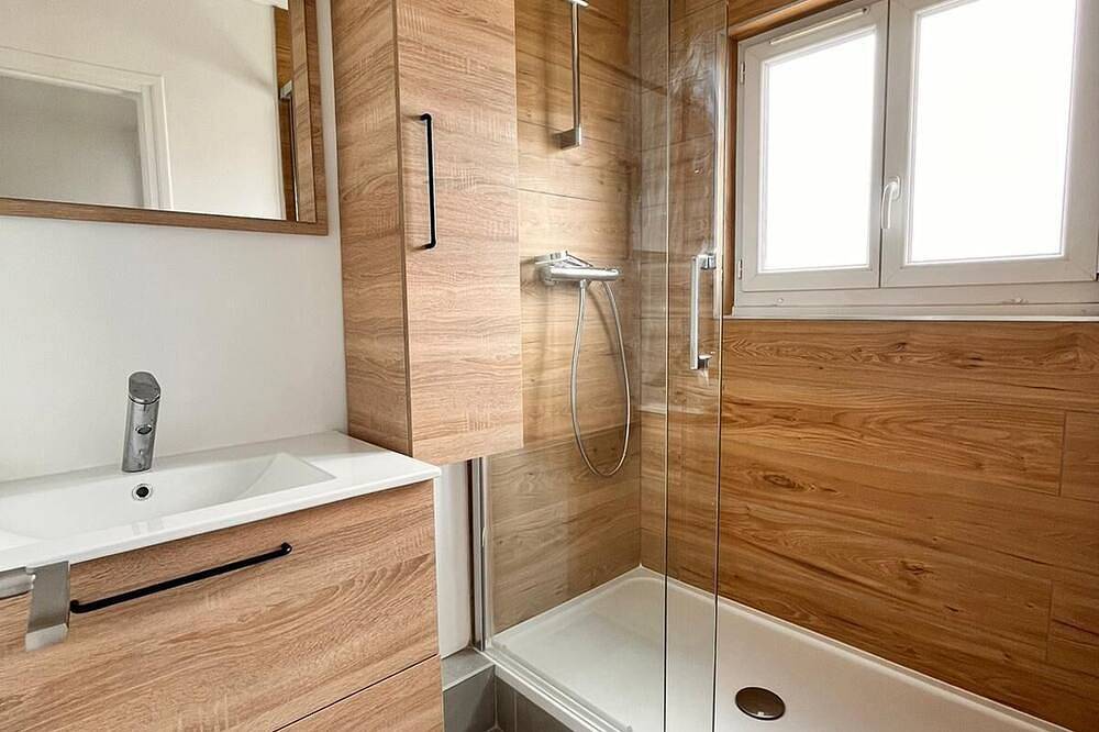 Appartement entier, Charmant duplex avec grande terrasse en cœur de ville, proche gare et commerces in Villepreux, Yvelines