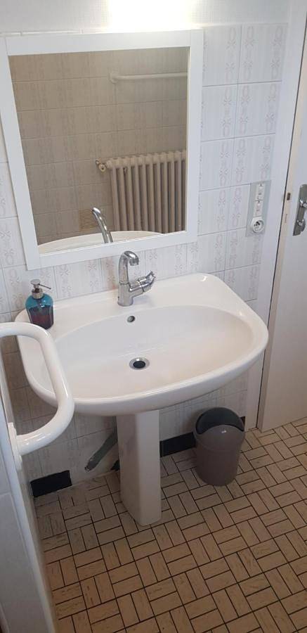 Location de vacances pour 5 personnes, avec jardin à Rospez - 2