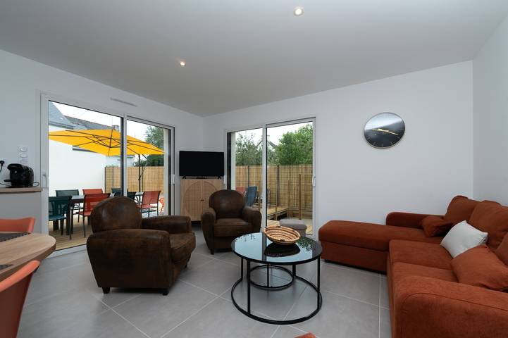 Maison de vacances Family Prince avec jacuzzi, jardin et wifi 5 min à pied de la plage in Arzon, Côte des Mégalithes