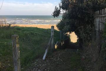 Cottage pour 6 personnes, avec terrasse et jardin, animaux acceptés à Varaville