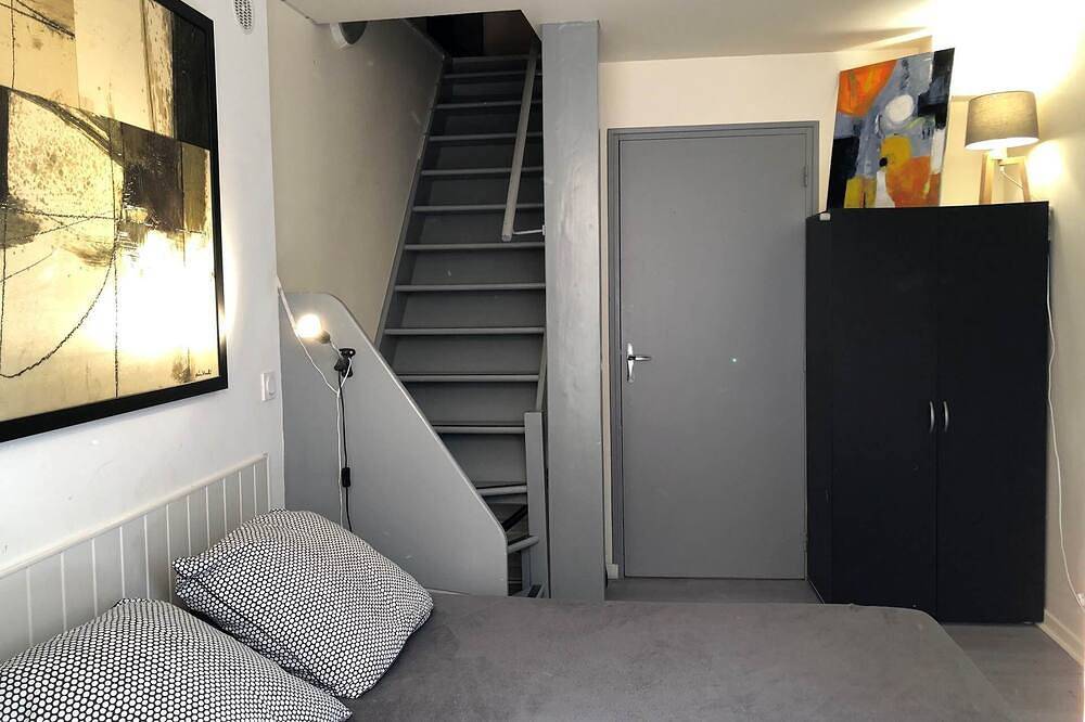 Entire apartment, Duplex rue Donzelle 1st floor in Cahors, Lot