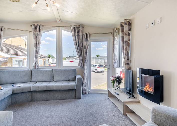 Caravan for 6 people in The Broads