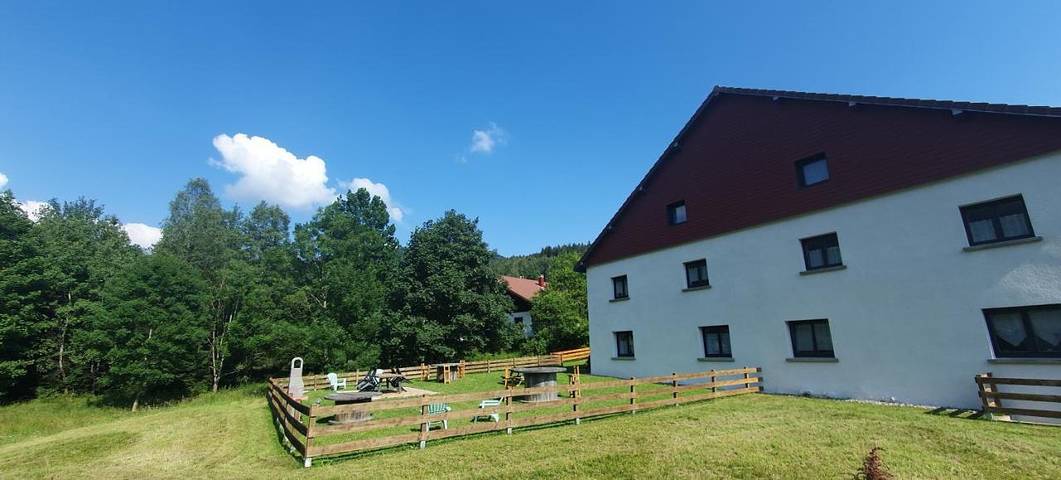 Location de vacances pour 5 personnes, avec jardin ainsi que sauna et vue, animaux acceptés à Cornimont