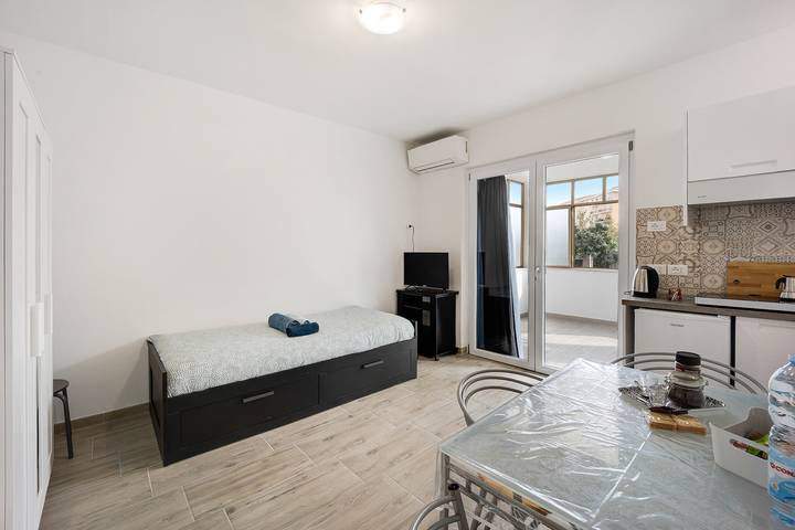 Gîte pour 4 personnes, avec jacuzzi et jardin à Imperia - 4