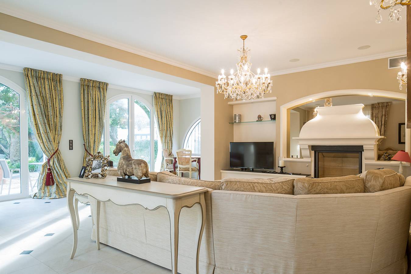 Villa Provençale Rénovée avec Piscine - Cap d'Antibes in Antibes, Côte méditerranéenne (France)