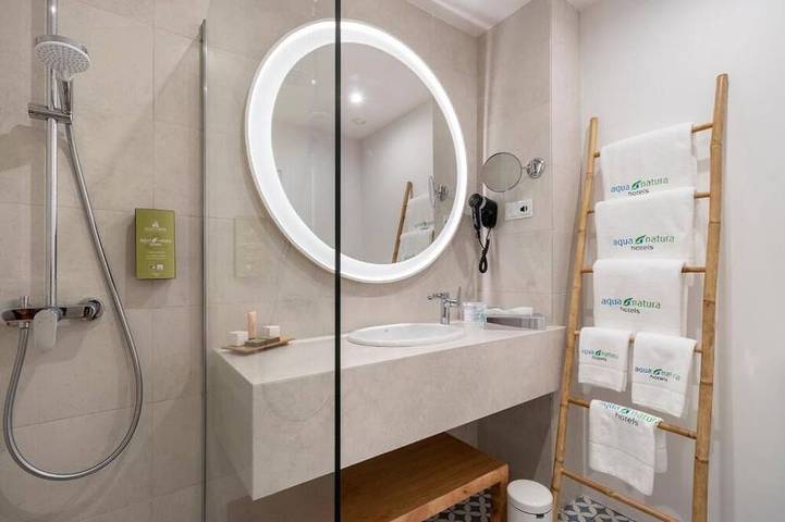 One Seafront Unit | Half Board | Heated Pool Access | Near Seixal in Madeira