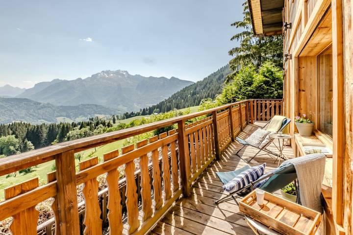 Chalet pour 12 personnes, avec Balcon ainsi que Terrasse et Jardin à Manigod