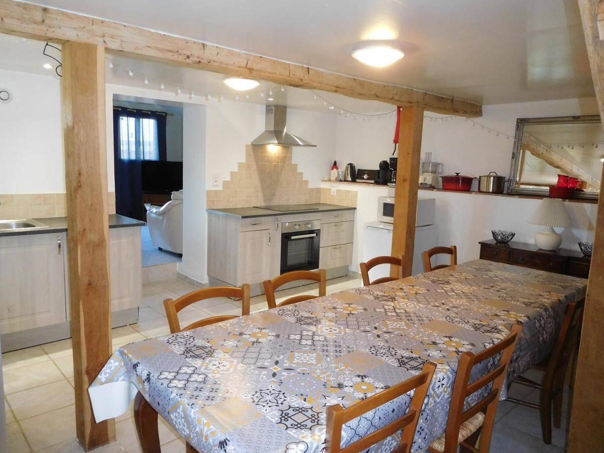 Three-Bedroom House in Saint-Blancard, Gers