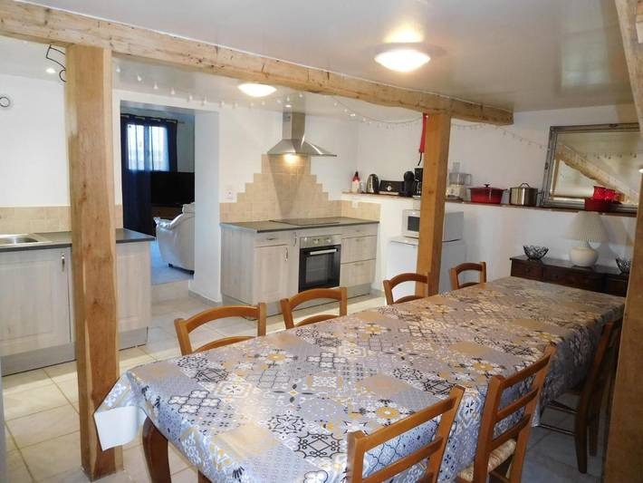 Location de vacances pour 13 personnes, avec piscine ainsi que jardin et vue, adapté aux familles à Saint-Blancard - 4