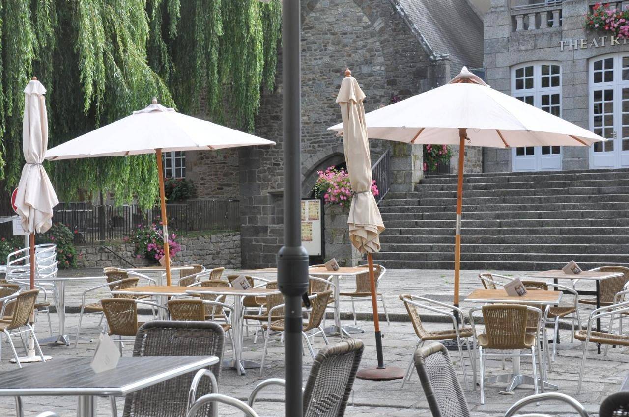 Cafe Hotel du Theatre in Dinan, Région de Dinan