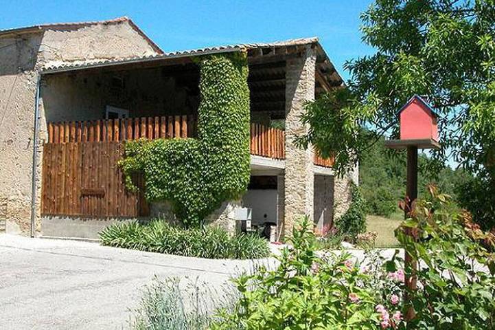Location de vacances pour 4 personnes, avec Terrasse et Jardin à Roumengoux
