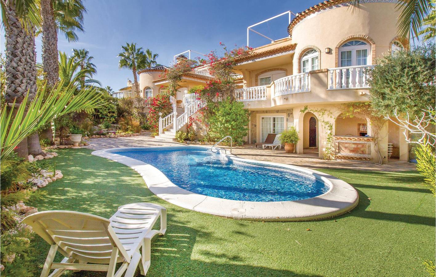 268sqft Apt: A/C, Parkplatz, Terrasse, Pool & Internet - 900m zum Chillies Restaurant in Orihuela, Costa Blanca