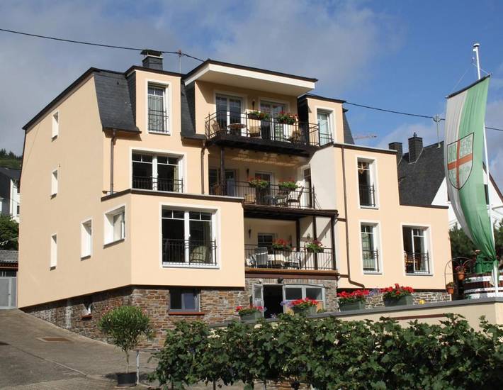 Ferienhaus für 2 Personen, mit Terrasse und Garten in Briedel