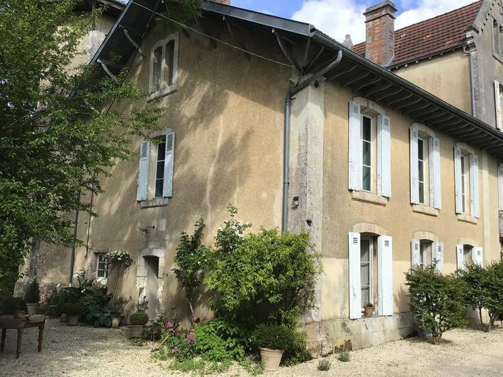 Gîte pour 2 personnes, avec jardin ainsi que piscine et terrasse à Courpignac - 4