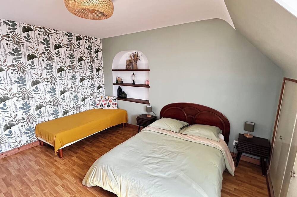Sleeps 11, close to the sea in Tréogat, Quimper und Umgebung