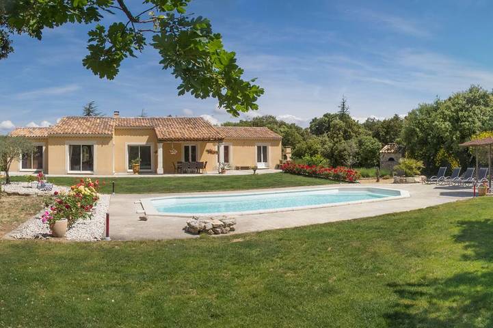 Villa for 6 people, with garden and terrace - 1