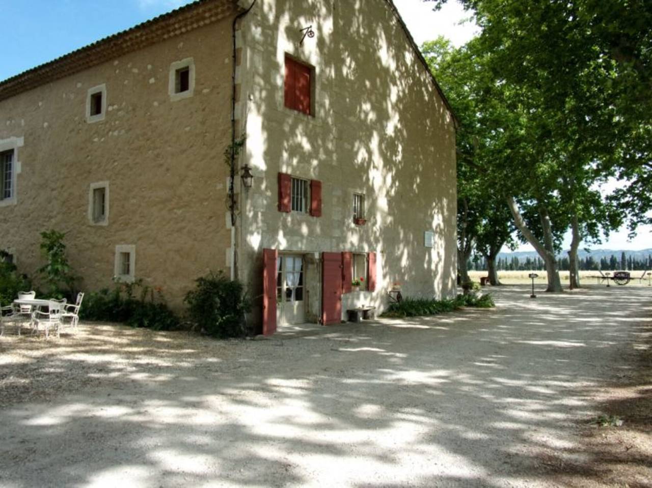 Ferienhaus 'Le Poète' mit Bergblick, Gemeinschaftsgarten und Wi-Fi in Maillane, Arles und Umgebung