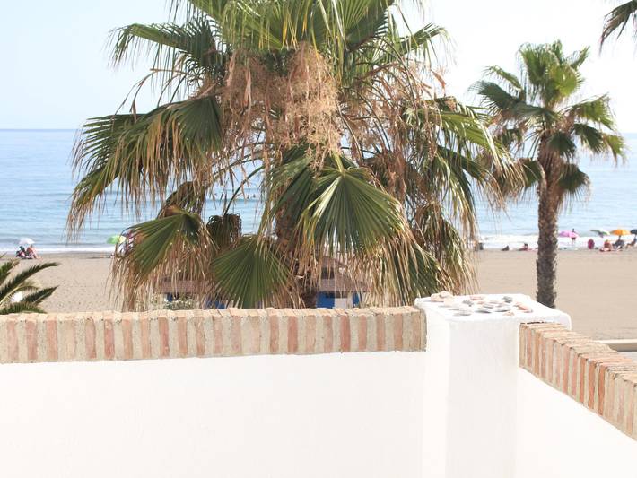 Gîte pour 7 personnes, avec bassin pour enfant ainsi que piscine et jardin, animaux acceptés à Torrox - 2