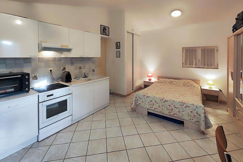 Preciosa casa en Nébian con Wifi in Nébian, Región de Lodève