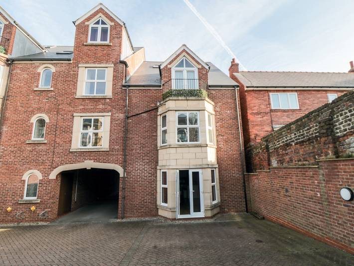 Apartment for 4 people, with pets in Whitby