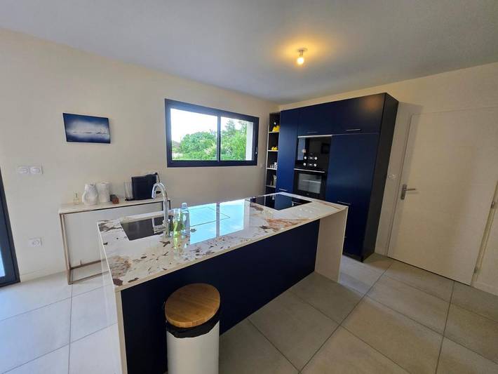 Location de vacances pour 6 personnes, avec jardin ainsi que terrasse et jacuzzi à Vernet - 2