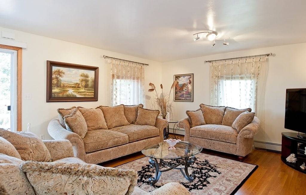 Ganze Wohnung, Schöne Wohnung-5 Betten-Parkplatz-Super Clean! in Boston, Massachusetts