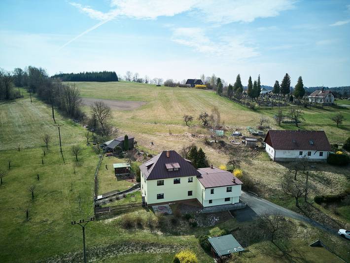 Ferienhaus für 6 Personen, mit Ausblick und Garten sowie Terrasse - 1