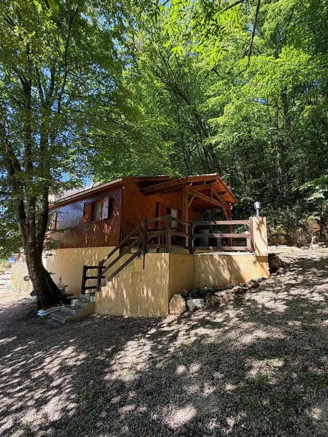 Chalet pour 5 personnes, avec jardin et piscine, animaux acceptés - 1