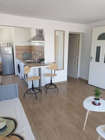 Gîte pour 2 personnes, avec terrasse et vue, animaux acceptés dans Plage Saint-Maurice