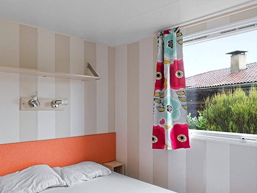 Camping Domaine des Iscles - Mobilhome 6 personas - Clásico | 3 Dormitorios | 6 Pers. | Terraza elevada in La Roque-d'Anthéron, Region de Aix-en-Provence