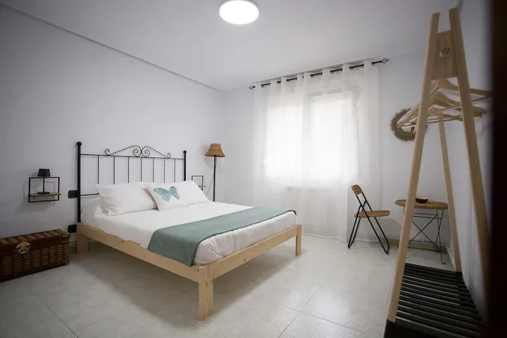 Apartamento de vacaciones para 7 personas, con jardín y vistas - 1