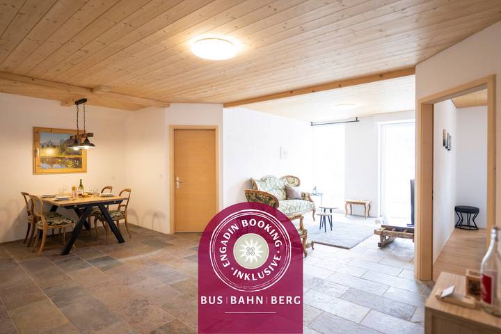 Ferienwohnung für 4 Personen, mit Balkon in Sent