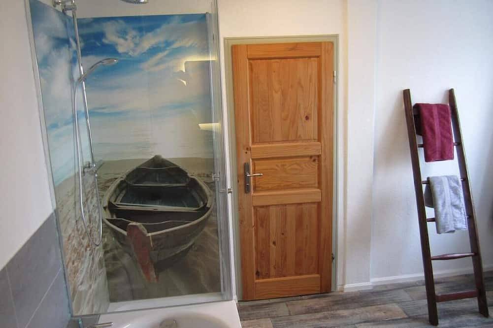 Ganze Wohnung, Wohnung in Gießelrade mit Großem Garten in Ahrensbök, Ostholstein