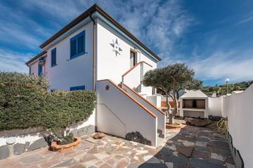 Gîte pour 3 personnes, avec jardin dans Île de Sant'Antioco