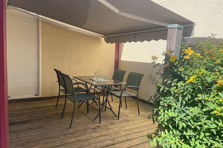 Pleasant Maisonnette 2/4 pers in residence with swimming pool. in Soustons, Côte d’Argent