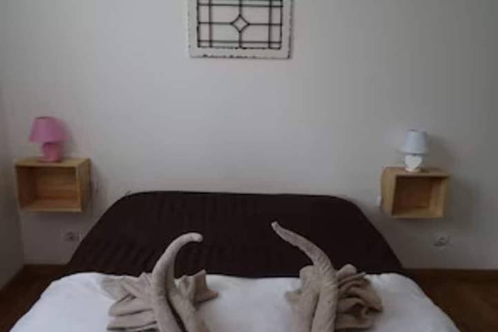 Appartement de vacances pour 4 personnes, avec balcon ainsi que jardin et jacuzzi
