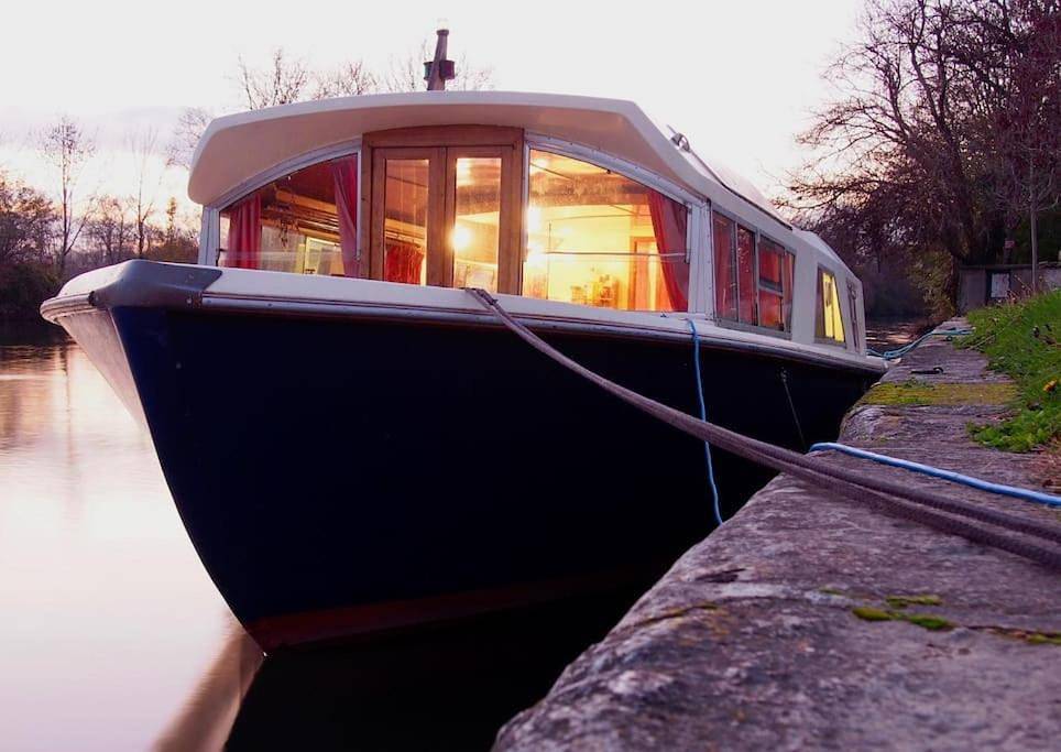 Family Cabin on Boat in Hennebont, Côte des Mégalithes