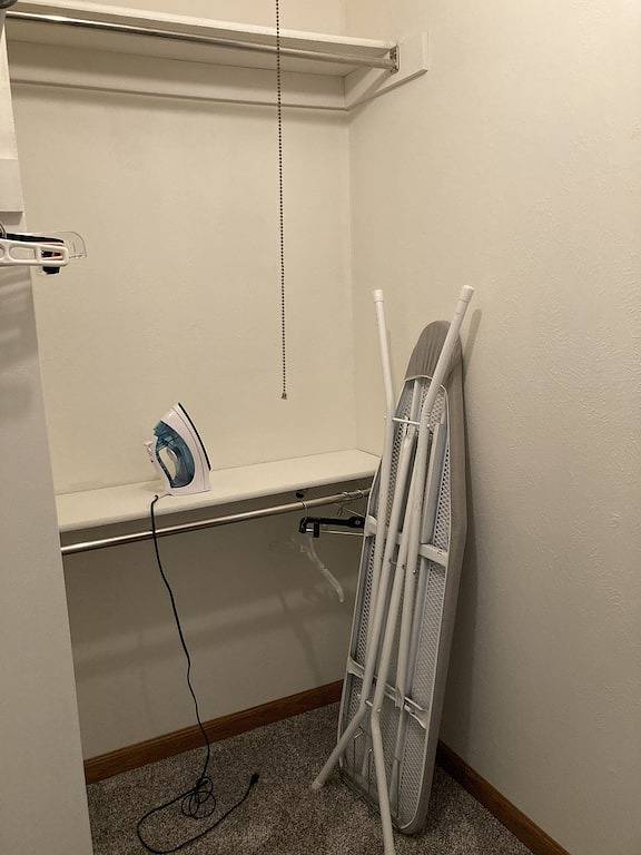 Large Home near Lake- pool table game room in Longmont, Boulder County