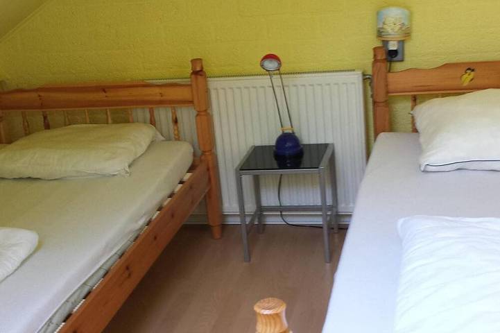 Appartement entier, Charmante maison de vacances près du Grevelingenmeer, animaux acceptés. in Aquadelta, Bruinisse