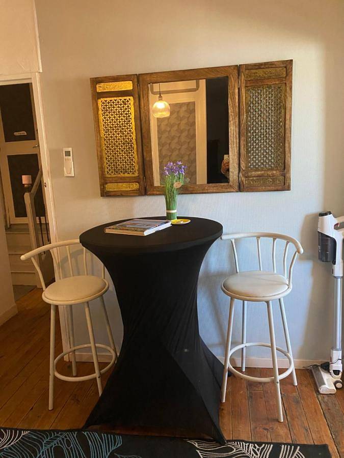 Appartement entier, La casa du port, Chambres, suite privée, appartement avec vue sur la rivière in Capdenac, Lot