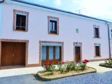 Gîte pour 12 personnes, avec jardin à Rocroi