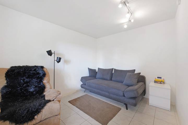 Ganze Wohnung, Ferienwohnung Rebella mit Fernblick und Gemeinschaftsgarten in Landau, Südliche Weinstraße