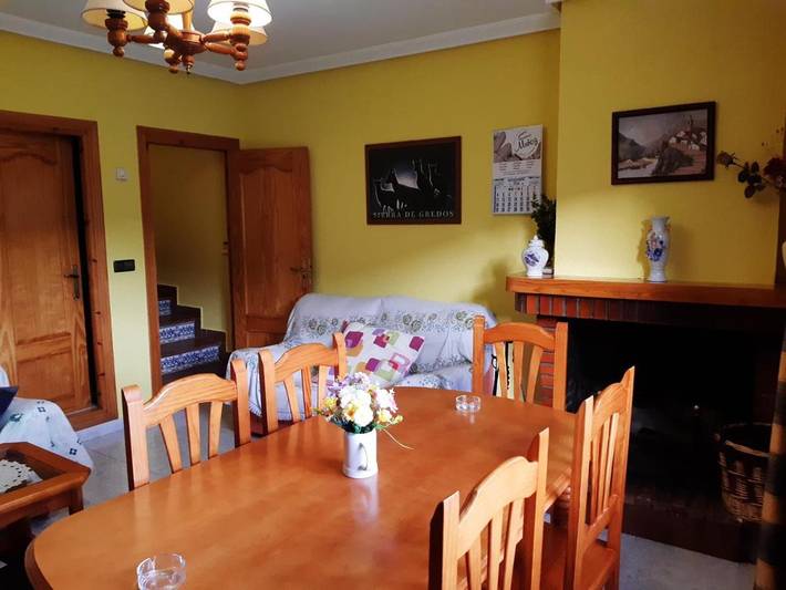 Casa rural para 8 personas, con vistas y jardín, Se admiten mascotas en San Martín del Pimpollar - 2