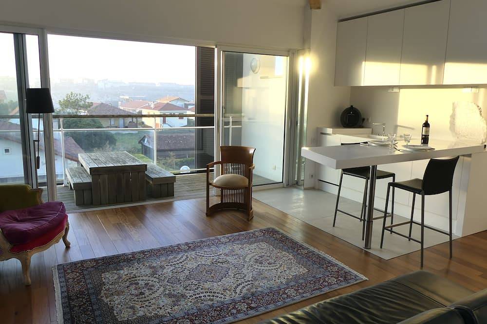 Ganze Wohnung, Bright contemporary suite, Contis Plage center, close to beaches and forests. in Contis, Saint-Julien-en-Born