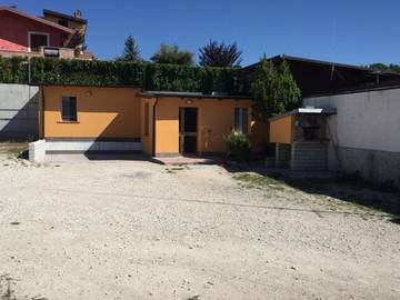 Location de vacances pour 5 personnes, avec vue et jardin à L'Aquila