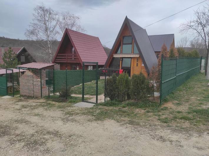 Domek letniskowy dla 3 osób, z sauna i ogród oraz widok w Serbia