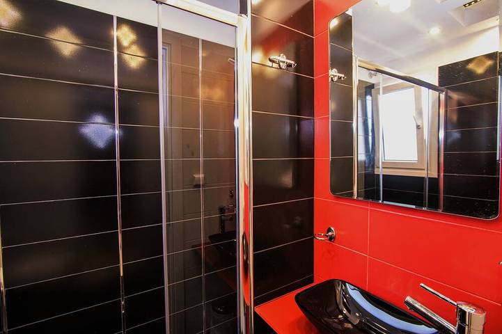 Maison d’hôte pour 2 personnes, avec jardin dans Adamas - 3