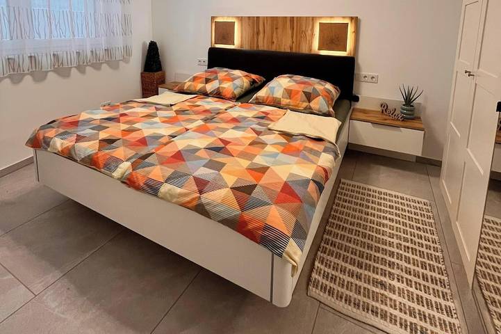 Ganze Wohnung, Luxuriöse 2 Zimmerwohnung im Herzen von Fellbach in Fellbach, Rems-Murr-Kreis