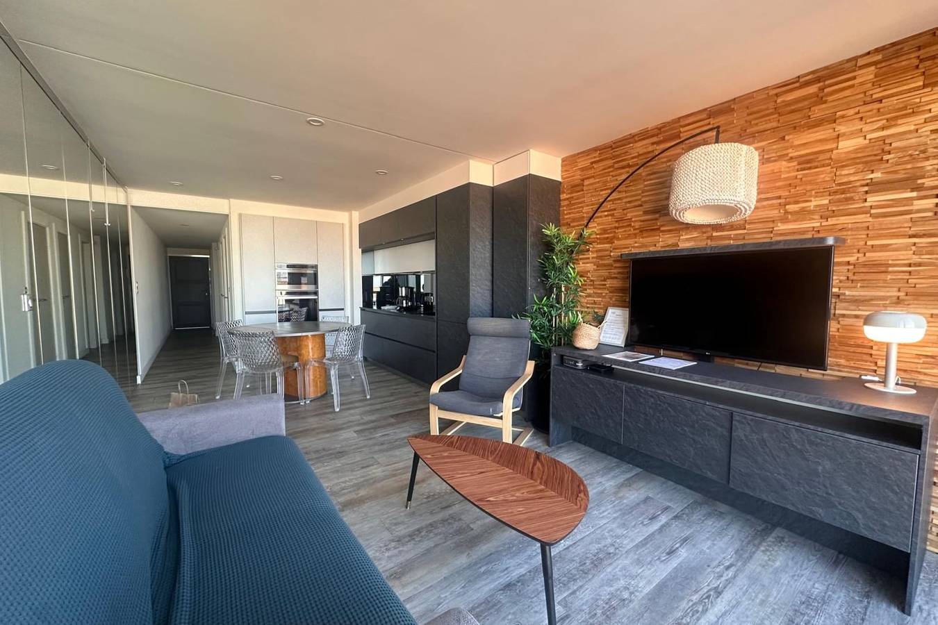 Ganze Wohnung, Les Pieds Dans L'Eau - Appartement moderne à 50 m plage – Le Grau-du-Roi in Port Camargue, Le Grau-du-Roi
