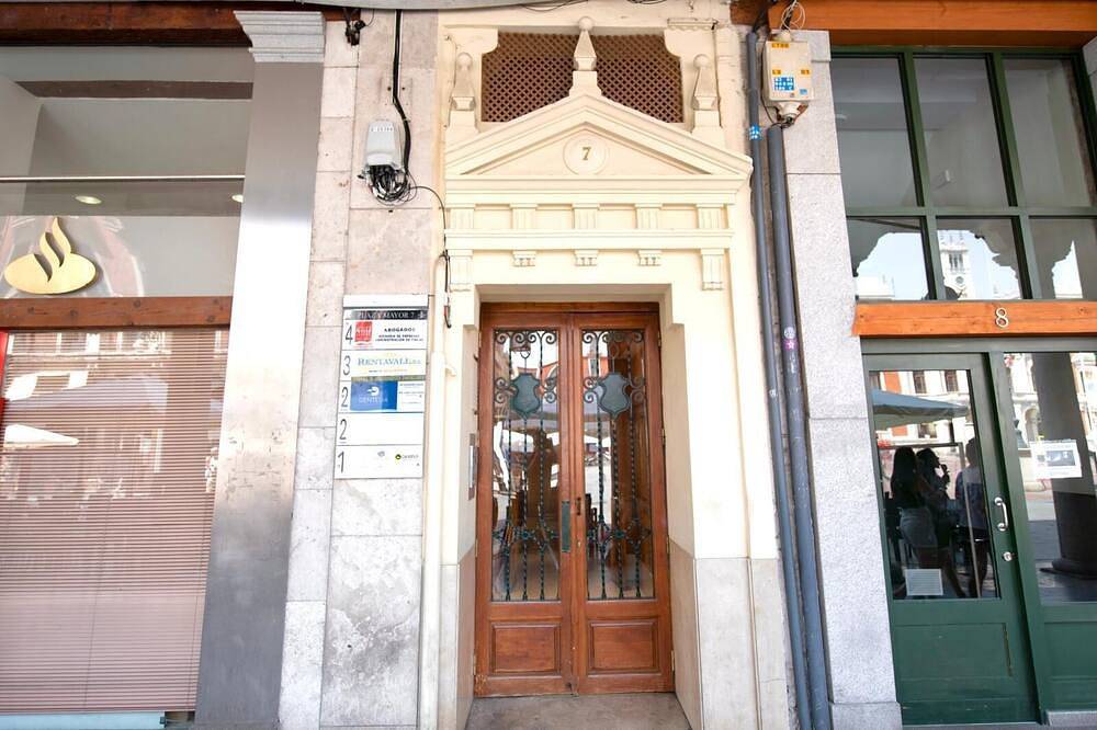 Apartamento entero, Espacios Blanco Plaza Mayor 3: 150m2 y 3 hab.!. in Valladolid, Provincia de Valladolid